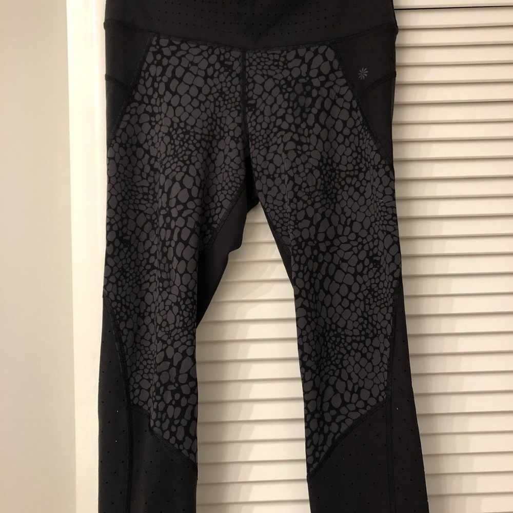 Athleta Crop Legging